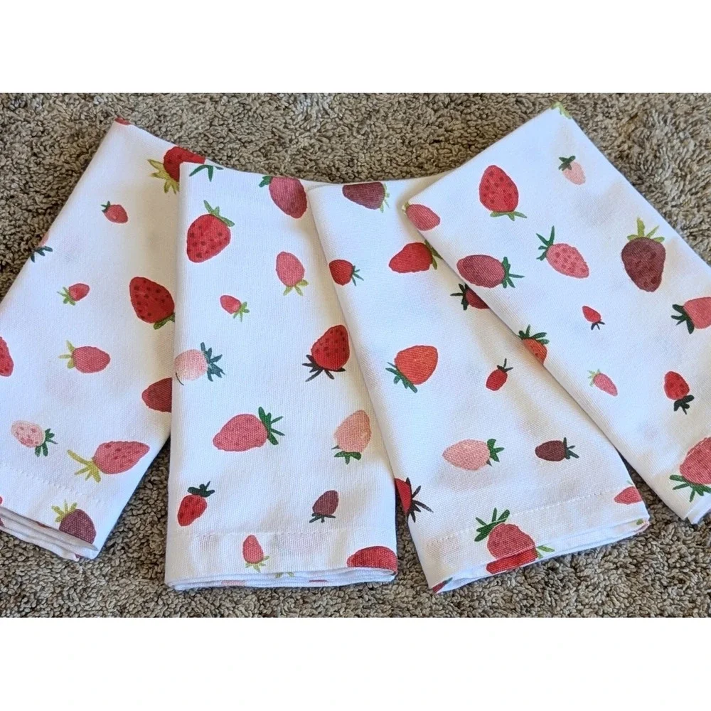 Strawberry Fruit Print Fabric Napkins 19